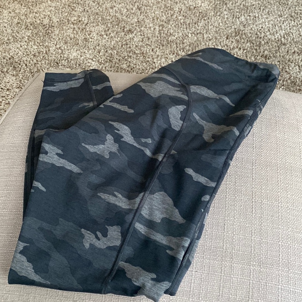 Athleta ultimate camo 7/8 tight